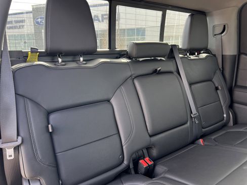 Used 2020 Chevrolet Silverado 1500 LTZ w/ LTZ Premium Package AWD/4WD image 18