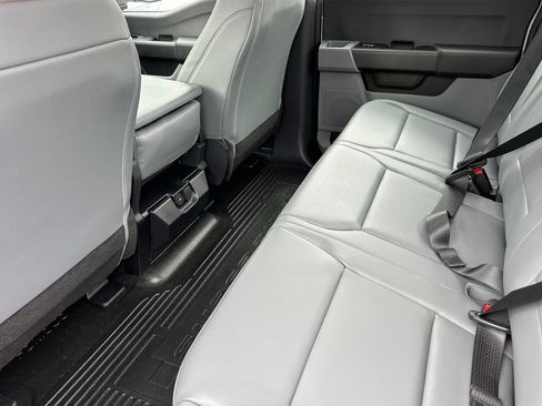 New 2026 Ford F250 XL w/ XL Chrome Package image 11