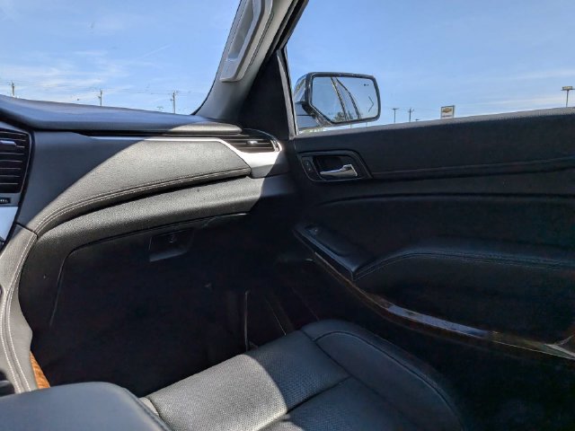 Used 2020 Chevrolet Tahoe Premier AWD/4WD image 12