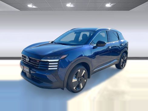 New 2026 Nissan Kicks SR w/ SR Premium Package AWD/4WD image 1