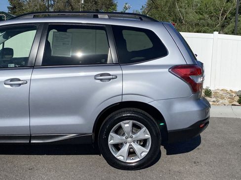 Used 2015 Subaru Forester 2.5i Premium w/ Popular Package #2 AWD/4WD image 6