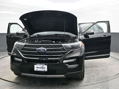 Used 2022 Ford Explorer XLT w/ Equipment Group 202A image 38