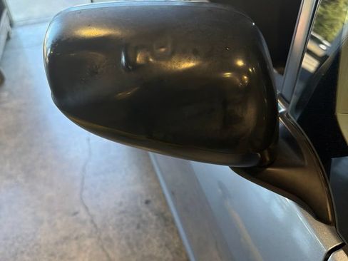 Used 2011 Honda Fit image 5