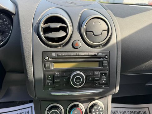 Used 2013 Nissan Rogue S image 17