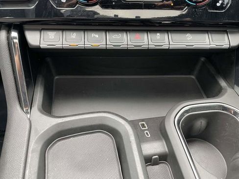 Used 2024 GMC Sierra 2500 AT4 w/ AT4 Premium Plus Package image 23