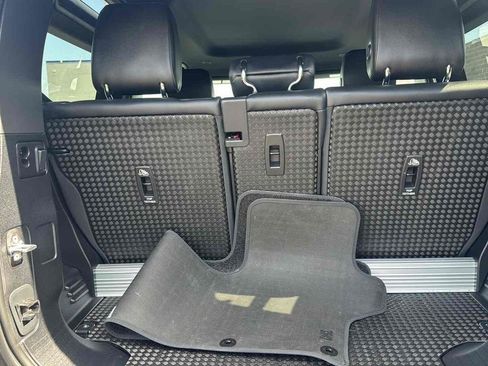 Used 2022 Land Rover Defender 90 X-Dynamic S AWD/4WD image 20