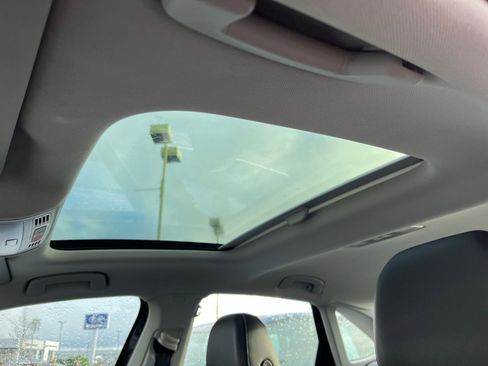 Used 2025 Volkswagen Jetta SE image 24