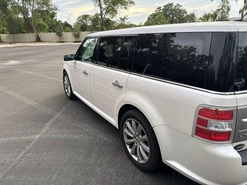 Used 2018 Ford Flex Limited w/ Equipment Group 301A AWD/4WD image 6
