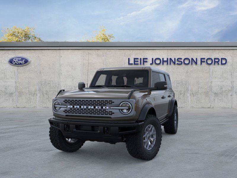 Used 2025 Ford Bronco Badlands AWD/4WD image 2