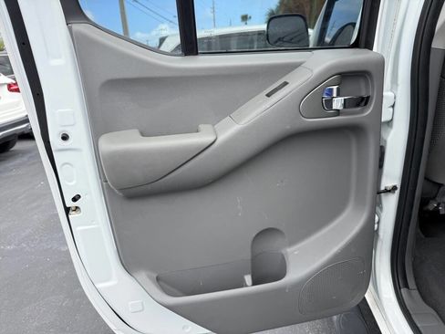 Used 2019 Nissan Frontier SV w/ Value Truck Package image 23