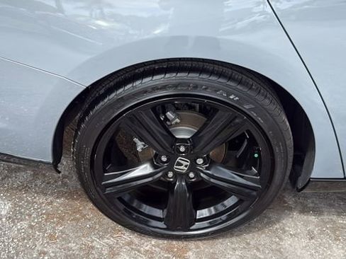 Used 2025 Honda Accord Sport image 12