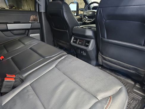 Used 2024 Ford F250 Lariat w/ Lariat Ultimate Package image 11