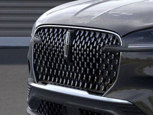 New 2026 Lincoln Aviator 2WD image 17