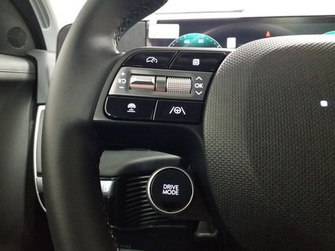 Certified 2025 Hyundai Ioniq 5 Limited image 5