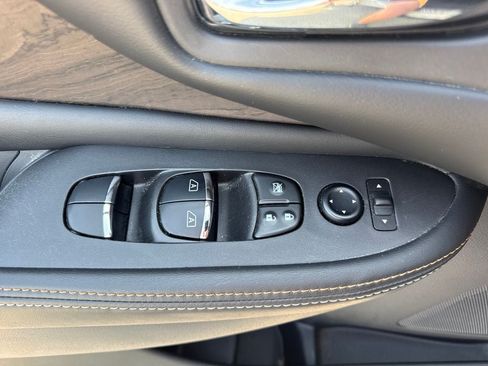 Used 2023 Nissan Murano Platinum w/ Cargo Package FWD image 19