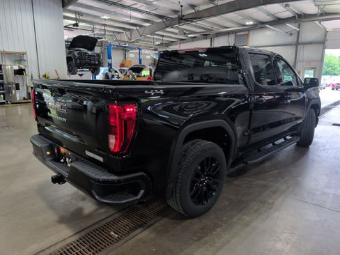 Used 2024 GMC Sierra 1500 Elevation AWD/4WD image 3