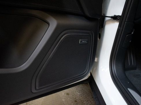 New 2026 Porsche Macan S image 21