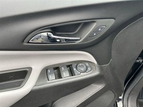 Used 2024 Chevrolet Equinox LS w/ LS Convenience Package AWD/4WD image 17