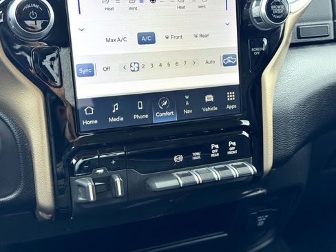 Used 2024 RAM 2500 Laramie w/ Safety Group image 26