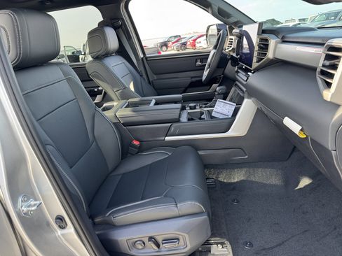 New 2026 Toyota Tundra Limited AWD/4WD image 8