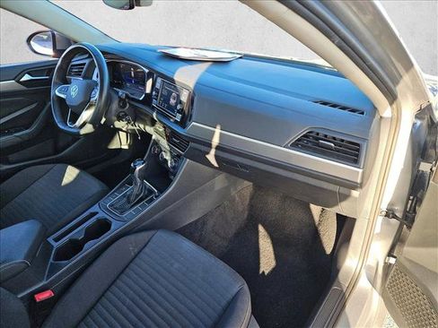 Used 2024 Volkswagen Jetta S image 20