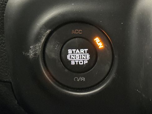 Used 2022 Jeep Gladiator Overland image 20