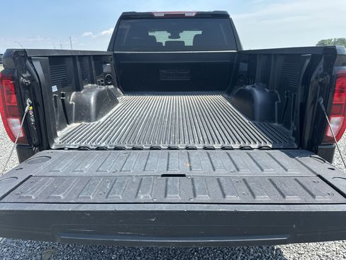 Used 2025 GMC Sierra 1500 Elevation AWD/4WD image 5