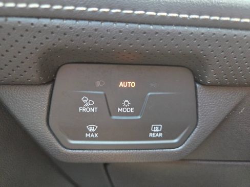 Used 2026 Volkswagen Atlas SE AWD/4WD image 12