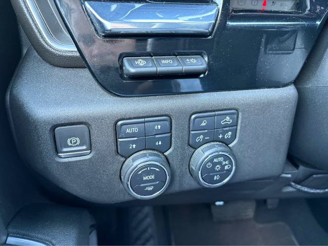 Used 2024 Chevrolet Silverado 3500 High Country w/ High Country Premium Package AWD/4WD image 28