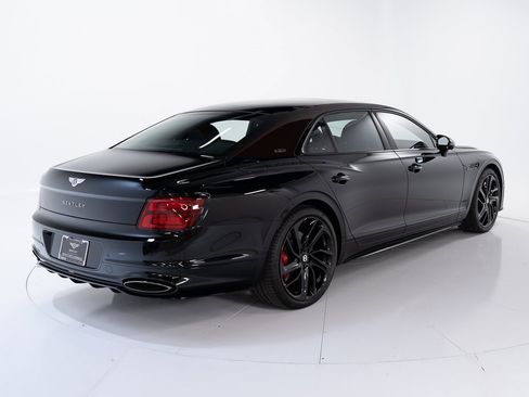 Certified 2025 Bentley Flying Spur Plug-In Hybrid image 5
