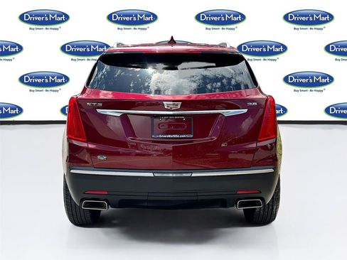 Used 2017 Cadillac XT5 Premium Luxury FWD image 6
