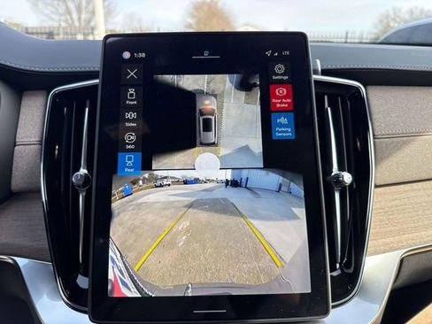 New 2026 Volvo XC90 B6 Ultra image 29