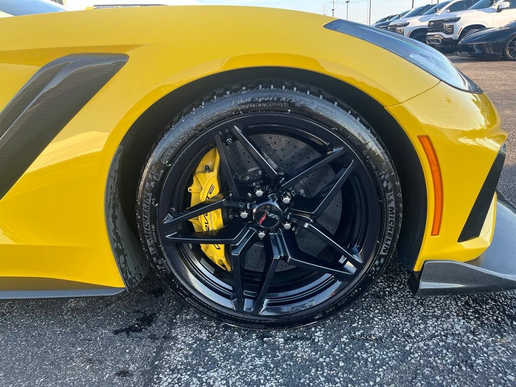 Used 2019 Chevrolet Corvette ZR1 w/ Chrome Badge Package RWD image 44