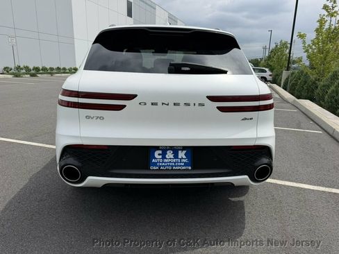 Used 2023 Genesis GV70 2.5T w/ Sport Prestige Package AWD/4WD image 4