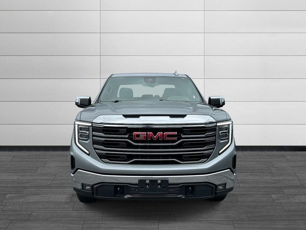 Used 2025 GMC Sierra 1500 SLT AWD/4WD image 8