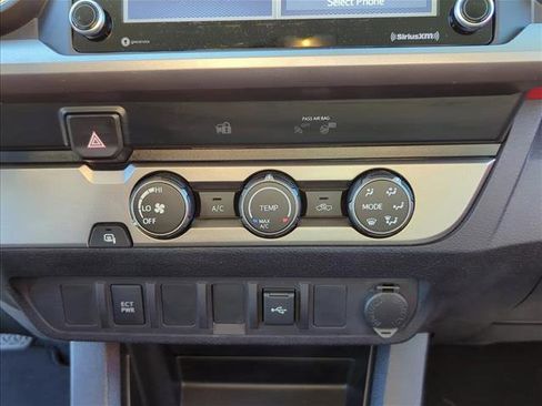 Used 2020 Toyota Tacoma SR5 image 19