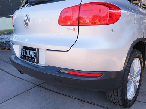 Used 2016 Volkswagen Tiguan SE FWD image 38
