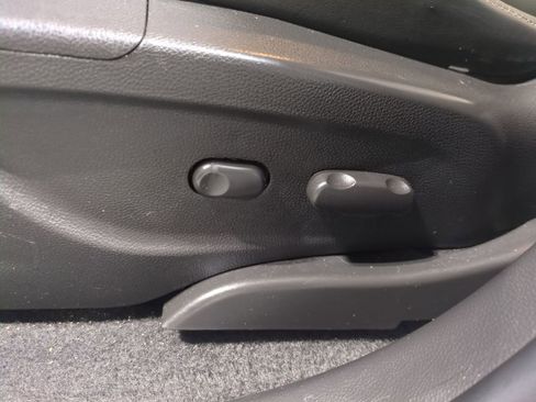 Used 2018 Buick Encore Preferred image 21