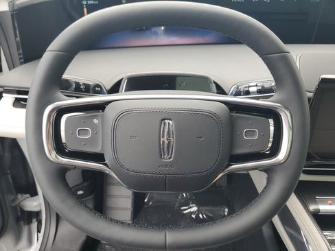 New 2026 Lincoln Nautilus Reserve w/ Jet Appearance Package AWD/4WD image 16
