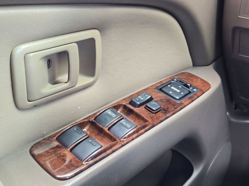 Used 1999 Toyota 4Runner Limited image 29