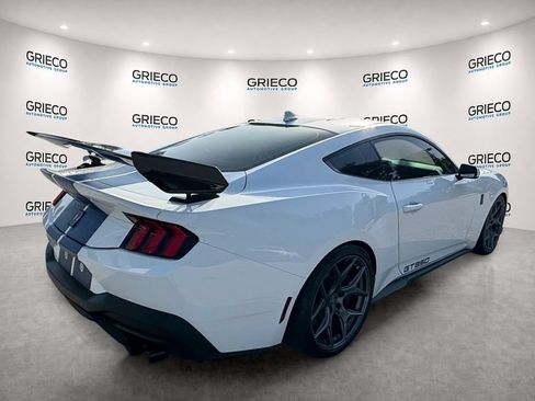 Used 2025 Ford Mustang GT Premium w/ GT Performance Package RWD image 7