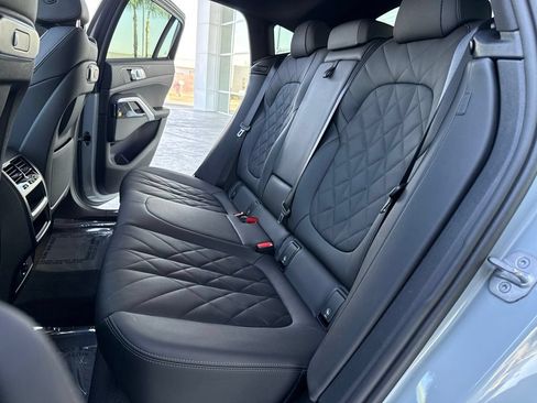 Used 2024 BMW X6 xDrive40i w/ Premium Package AWD/4WD image 13