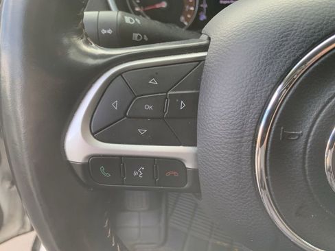 Used 2021 Jeep Compass Limited image 15