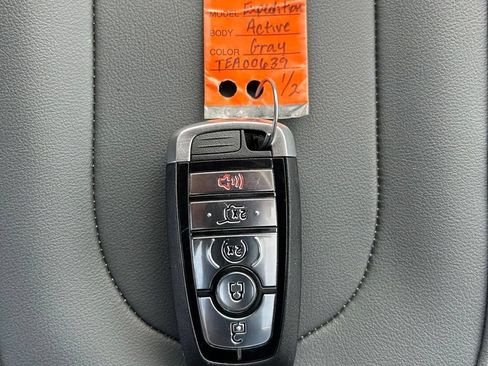Used 2026 Ford Expedition Active AWD/4WD image 29