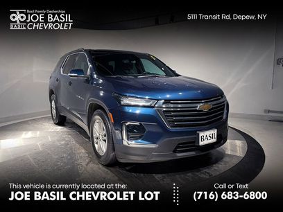 Used 2023 Chevrolet Traverse LT