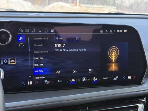 Used 2024 Chevrolet Traverse LT w/ LPO, Floor Liner Package image 26