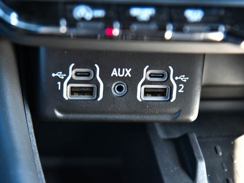 Used 2025 Dodge Durango GT AWD/4WD image 28