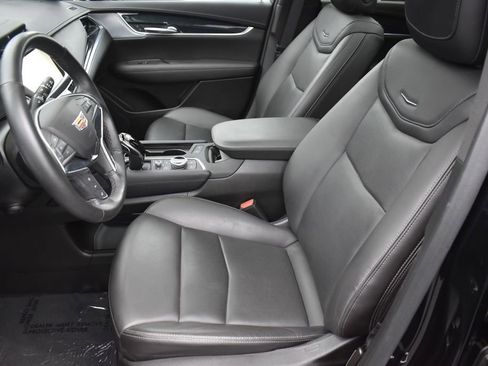 Certified 2023 Cadillac XT5 Premium Luxury AWD/4WD image 12