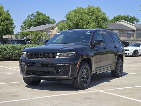 New 2026 Jeep Grand Cherokee L Summit AWD/4WD image 2