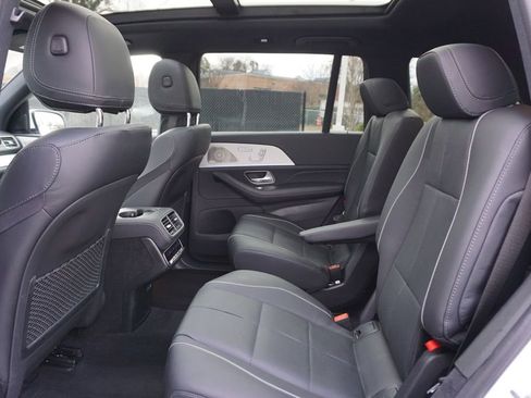 Certified 2023 Mercedes-Benz GLS 450 4MATIC image 13